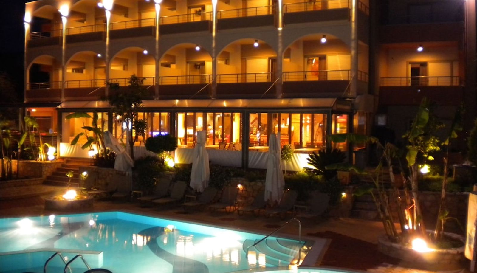 Piscina - Paradise Lost Hotel-Apartments