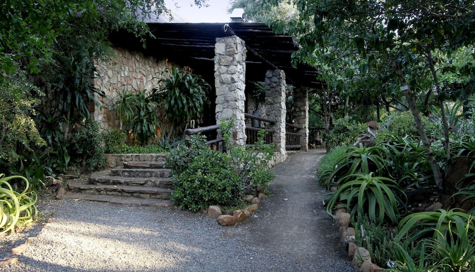 Hal - Shayamoya Tiger Fishing and Game Lodge