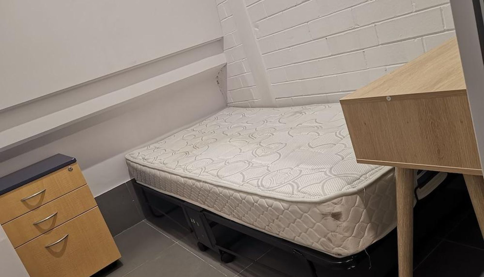 Standardzimmer - Perth 5 Backpacker Hostel
