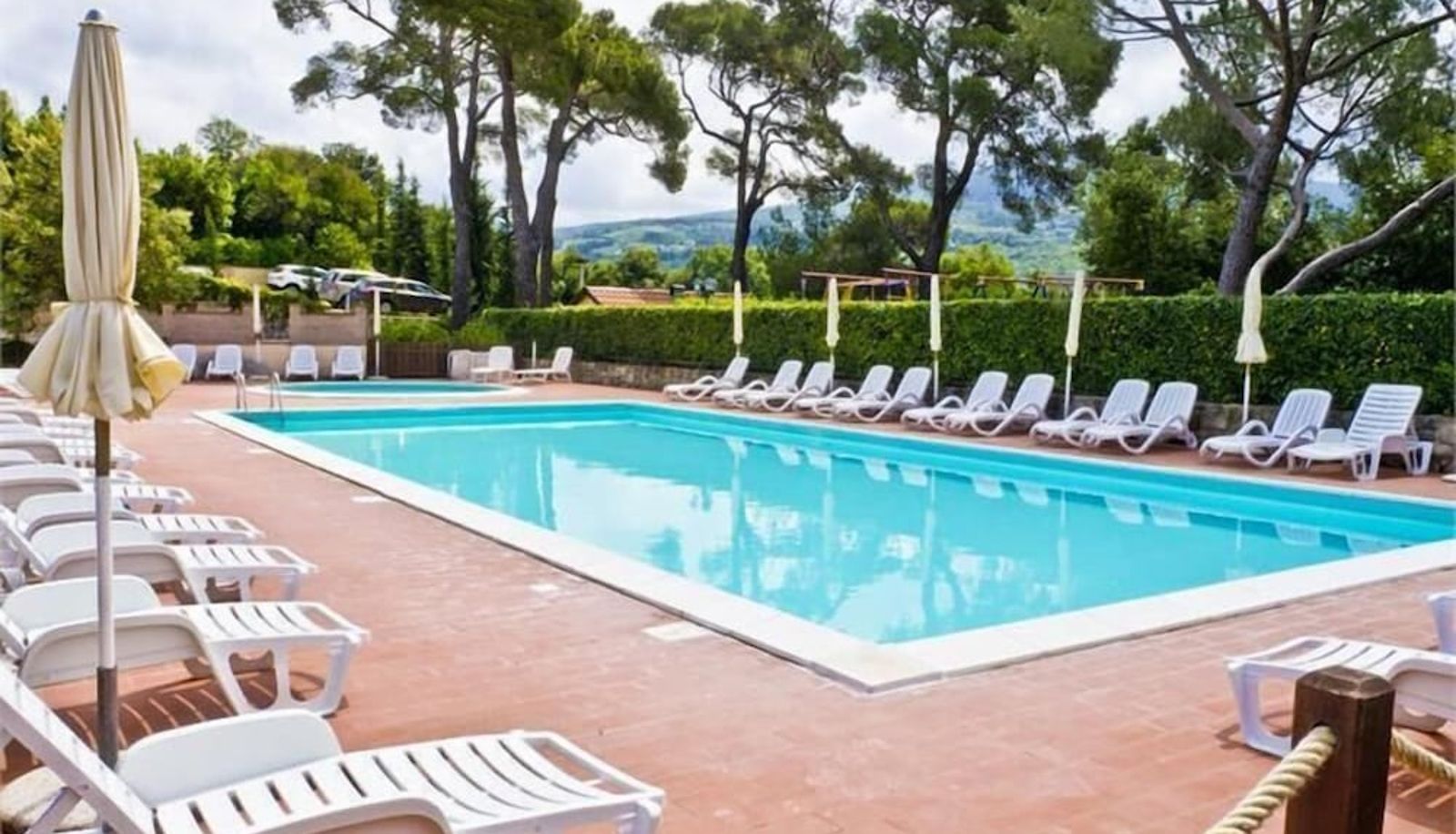 Piscine - Borgo di Pomaia
