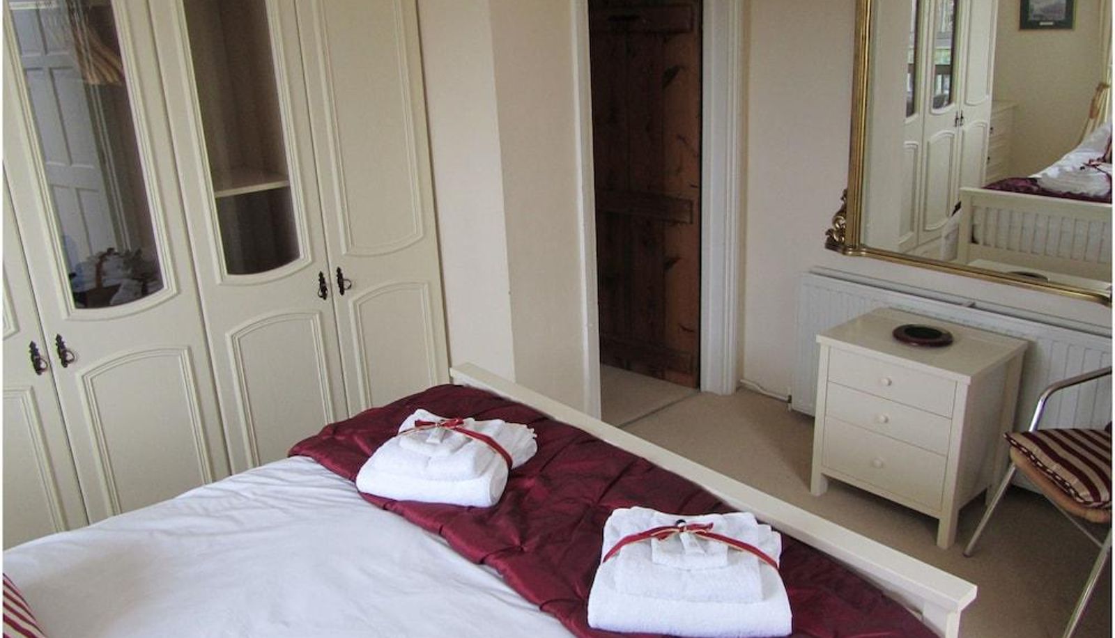 Apartament - May Cottage B&B