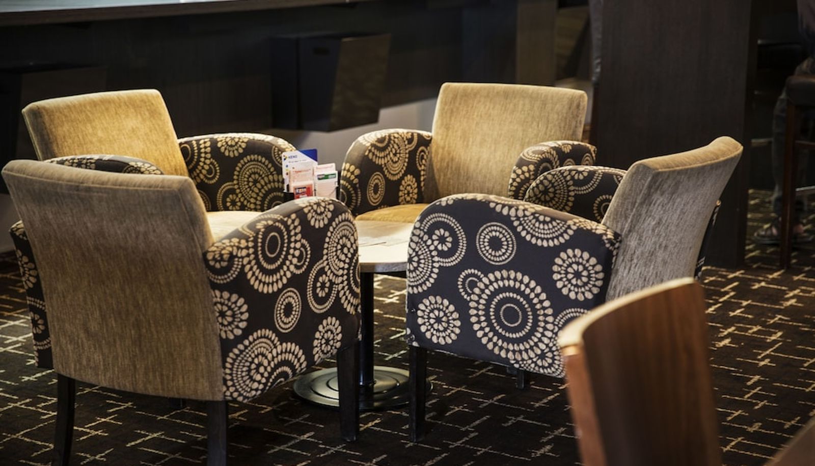 Bar - Melton Hotel