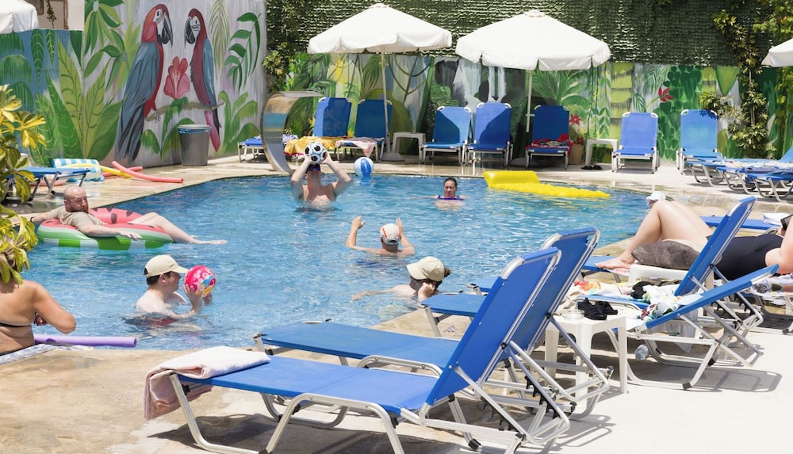 Piscina - Alecos Hotel Apartments