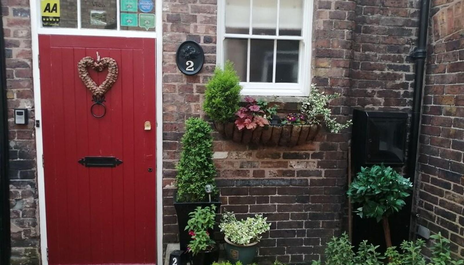 Buitenruimte van het hotel - Ironbridge View Townhouse
