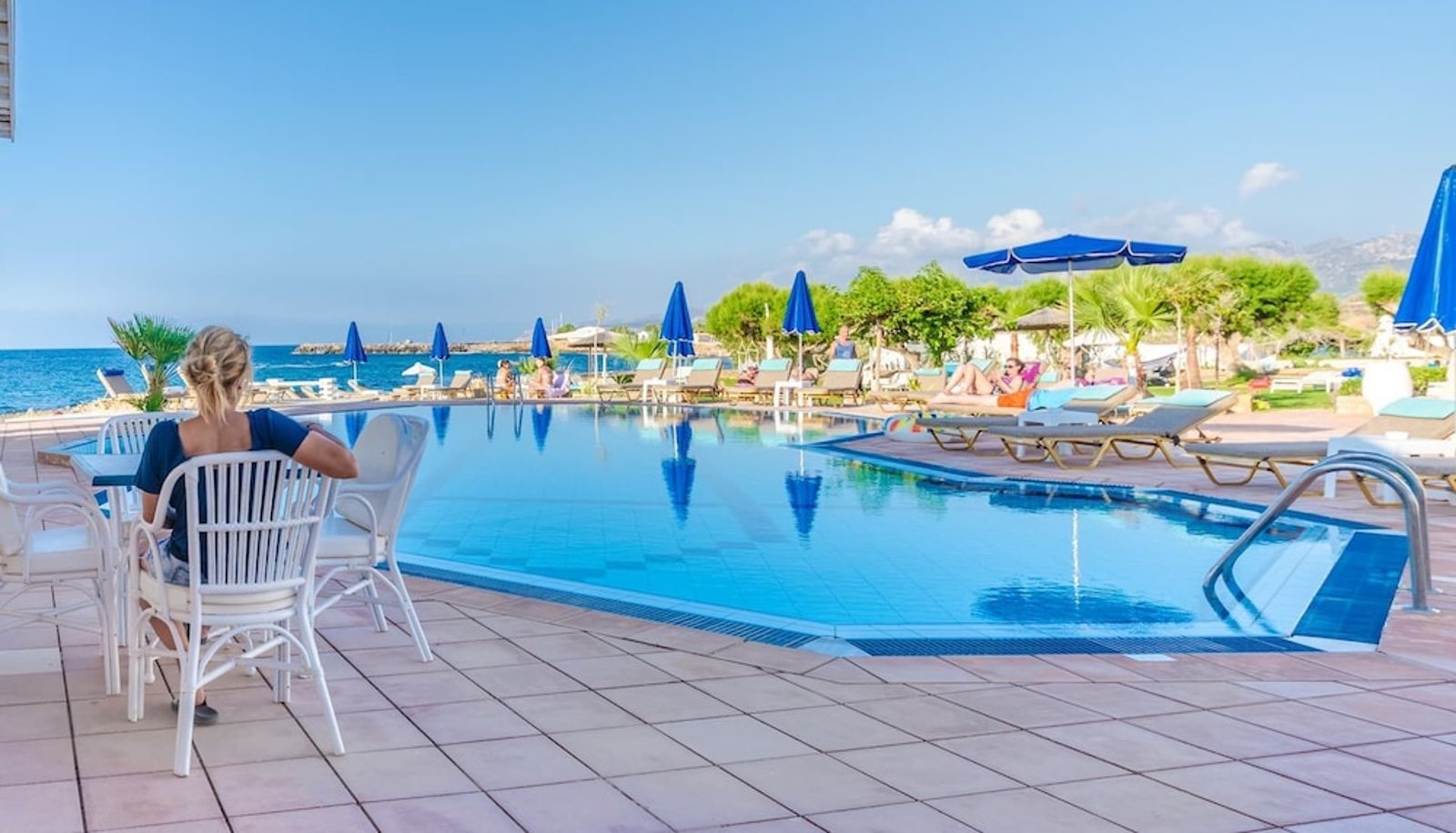Pool - Pyrgos Blue