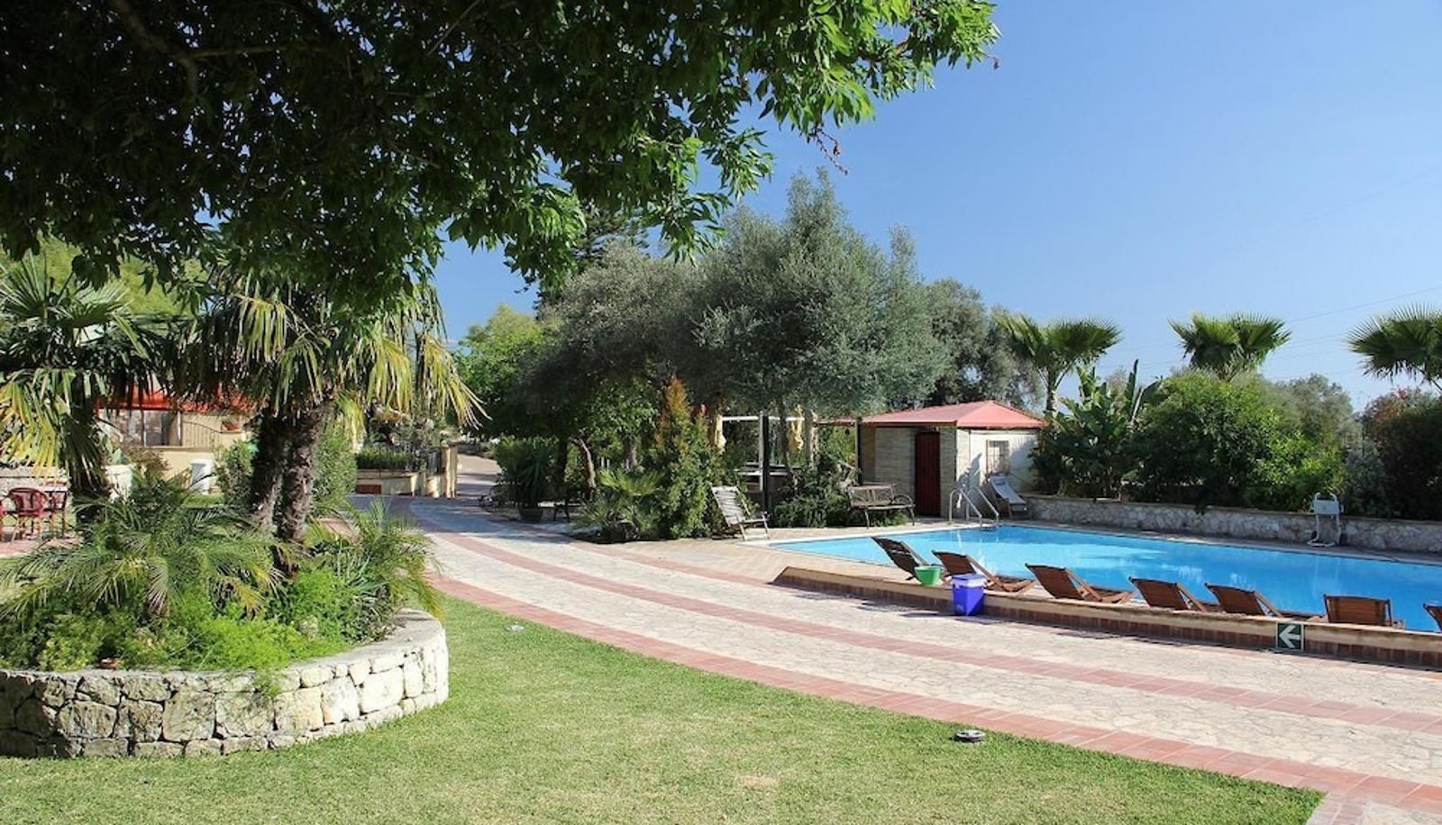 Piscina - B&B Il Sentiero