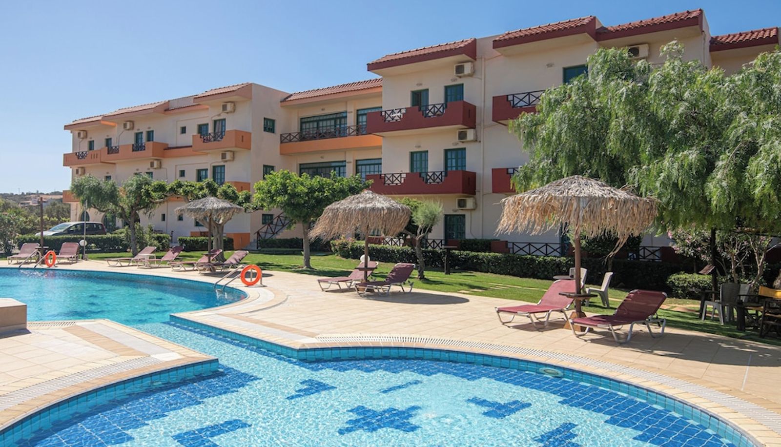 Piscina - Portokali Apartments