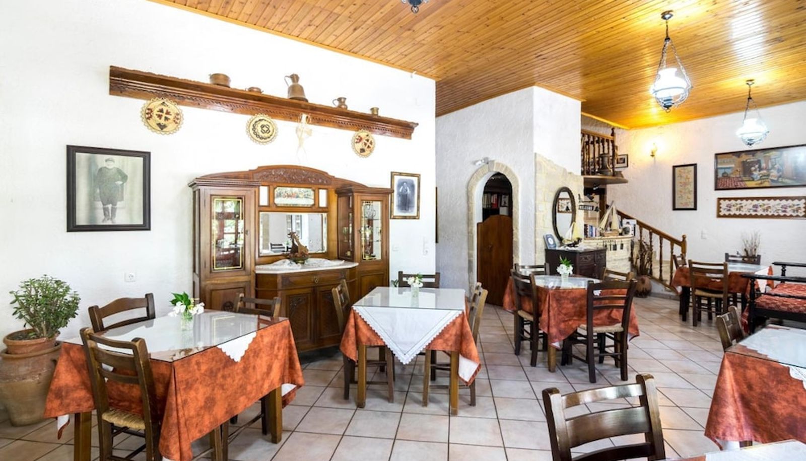 Restaurant - Keramos