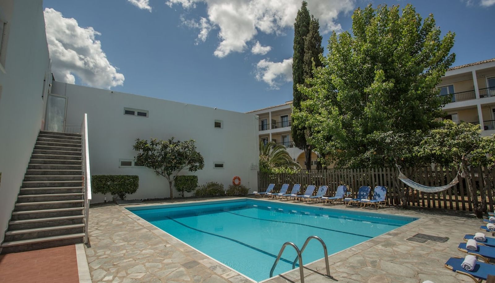 Pool - Popi Star Hotel