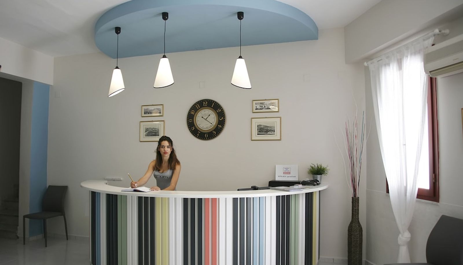 Rezeption - Paradise Rooms