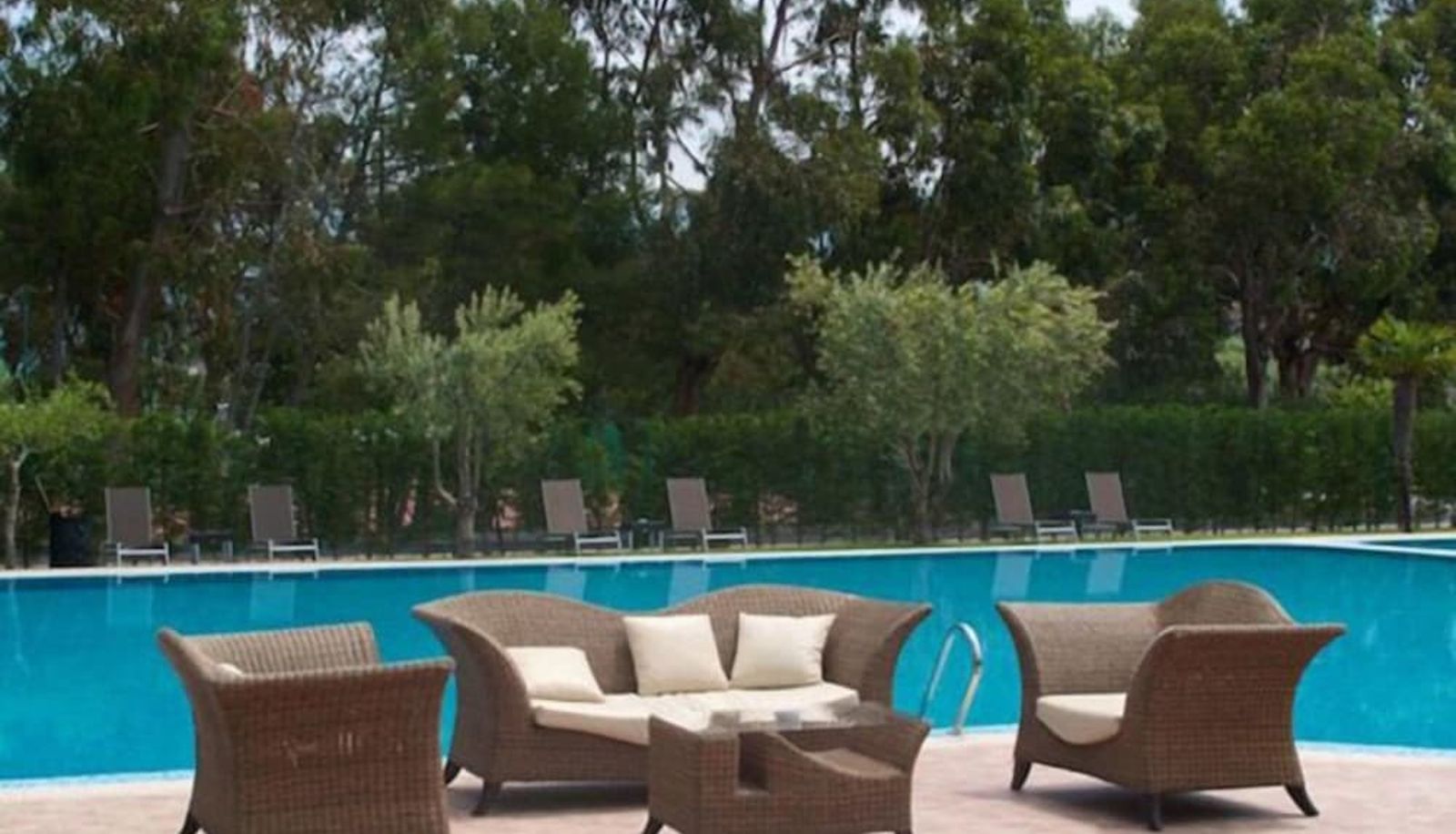 Pool - La Bruca Resort