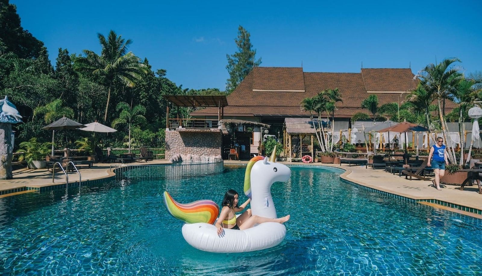Zwembad - Poonsiri Resort