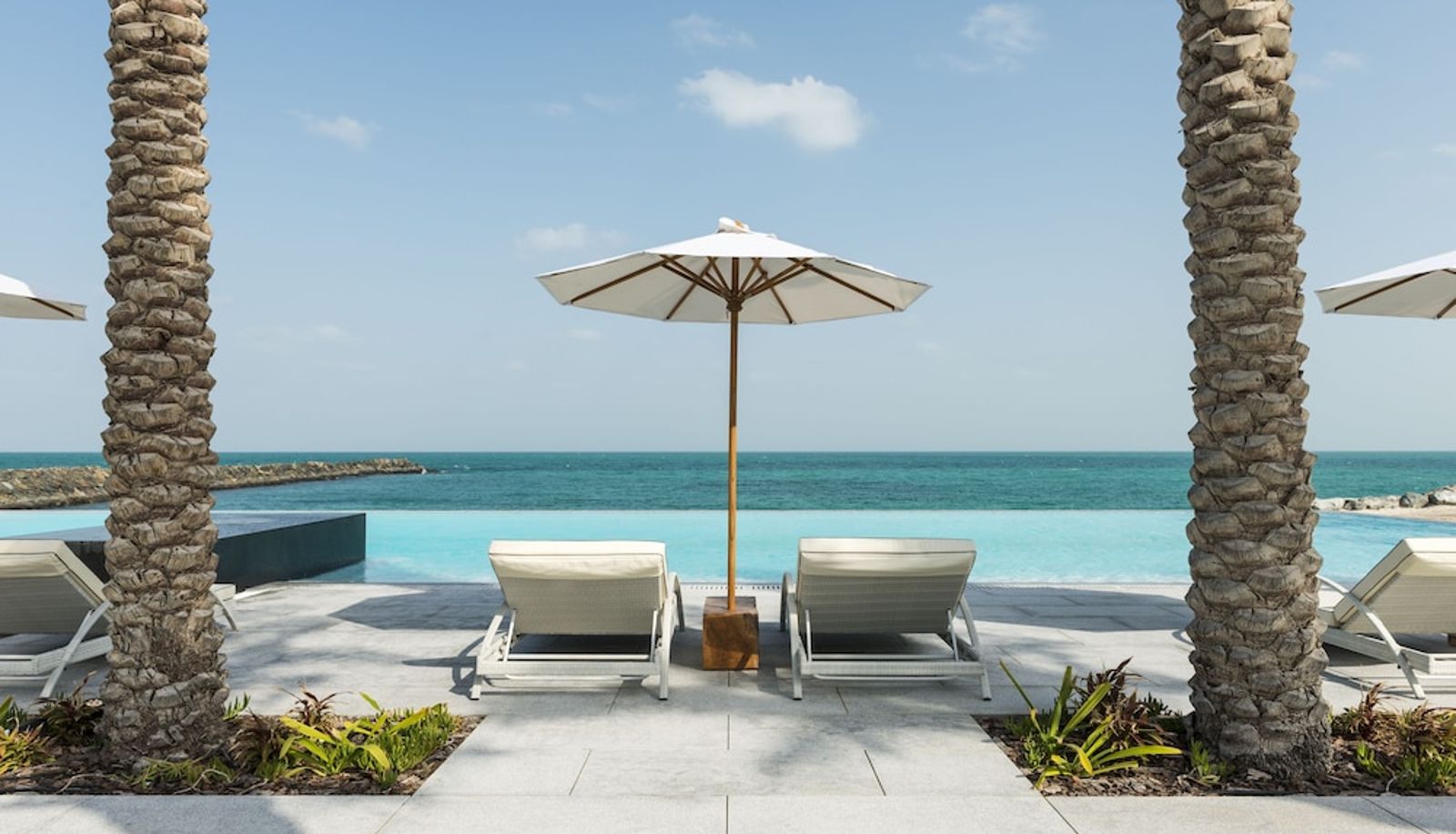 Piscina - Nurai Island Resort