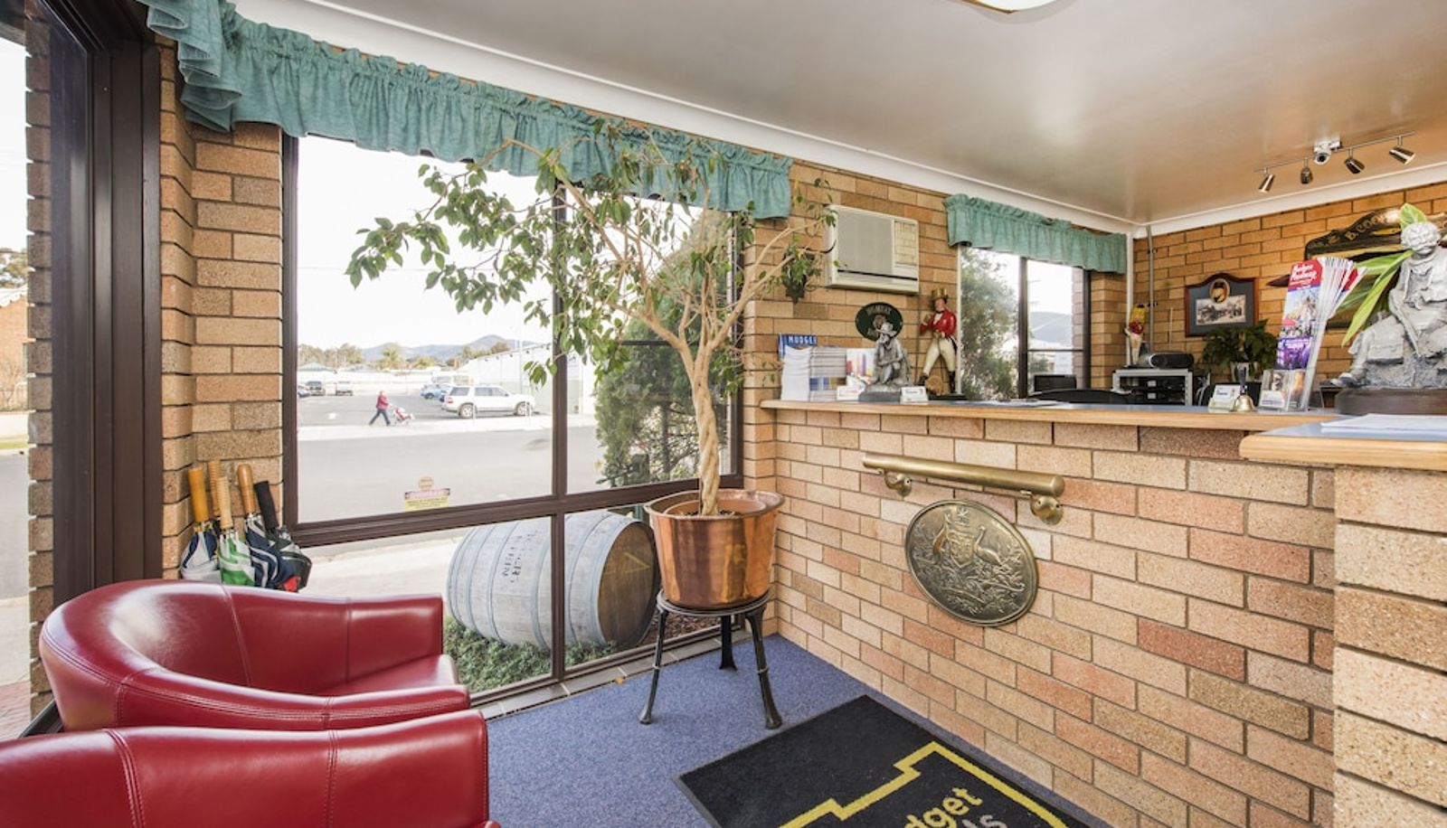 Hall - Ningana Motel