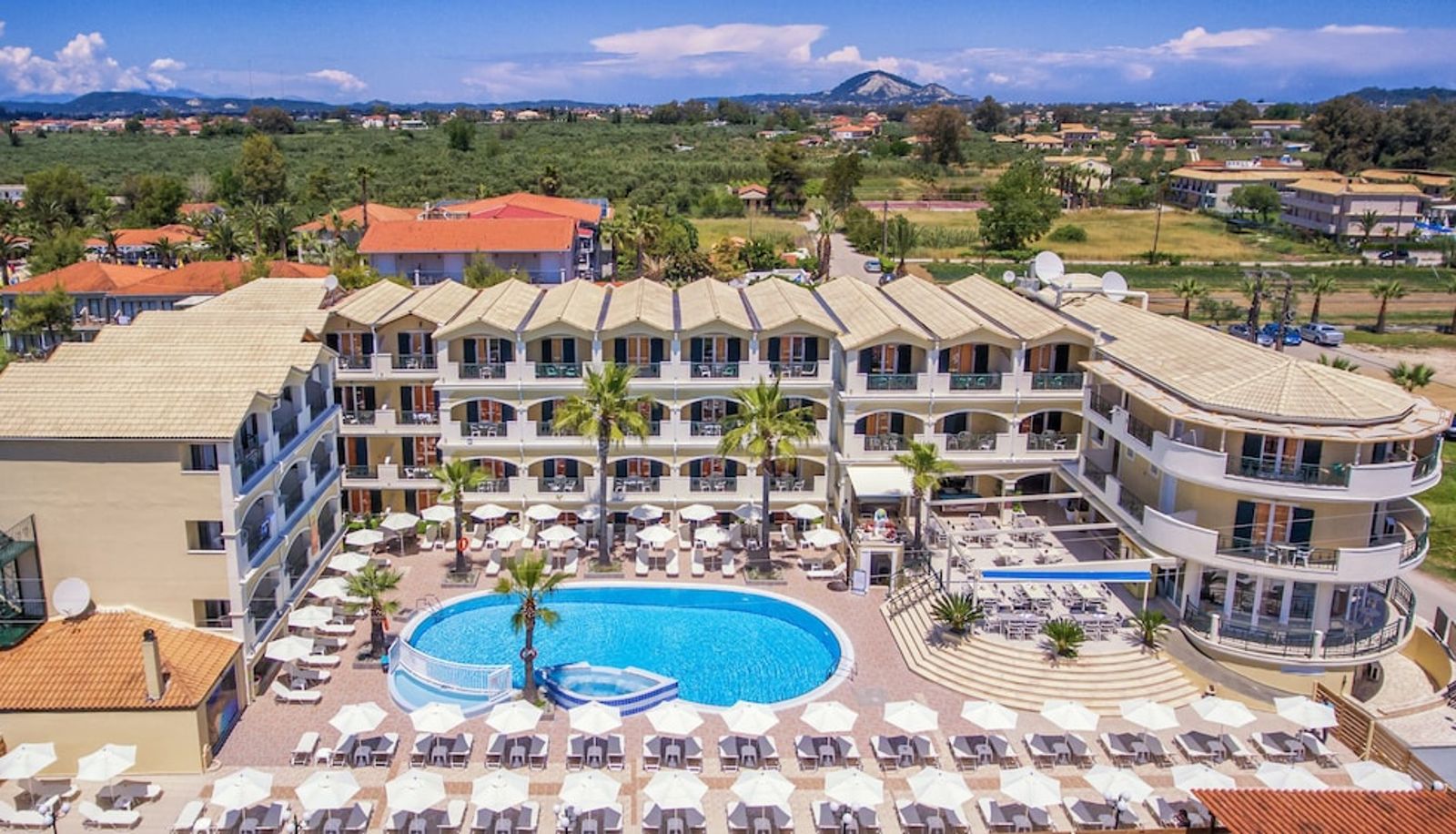 Piscina - Atlantis Hotel