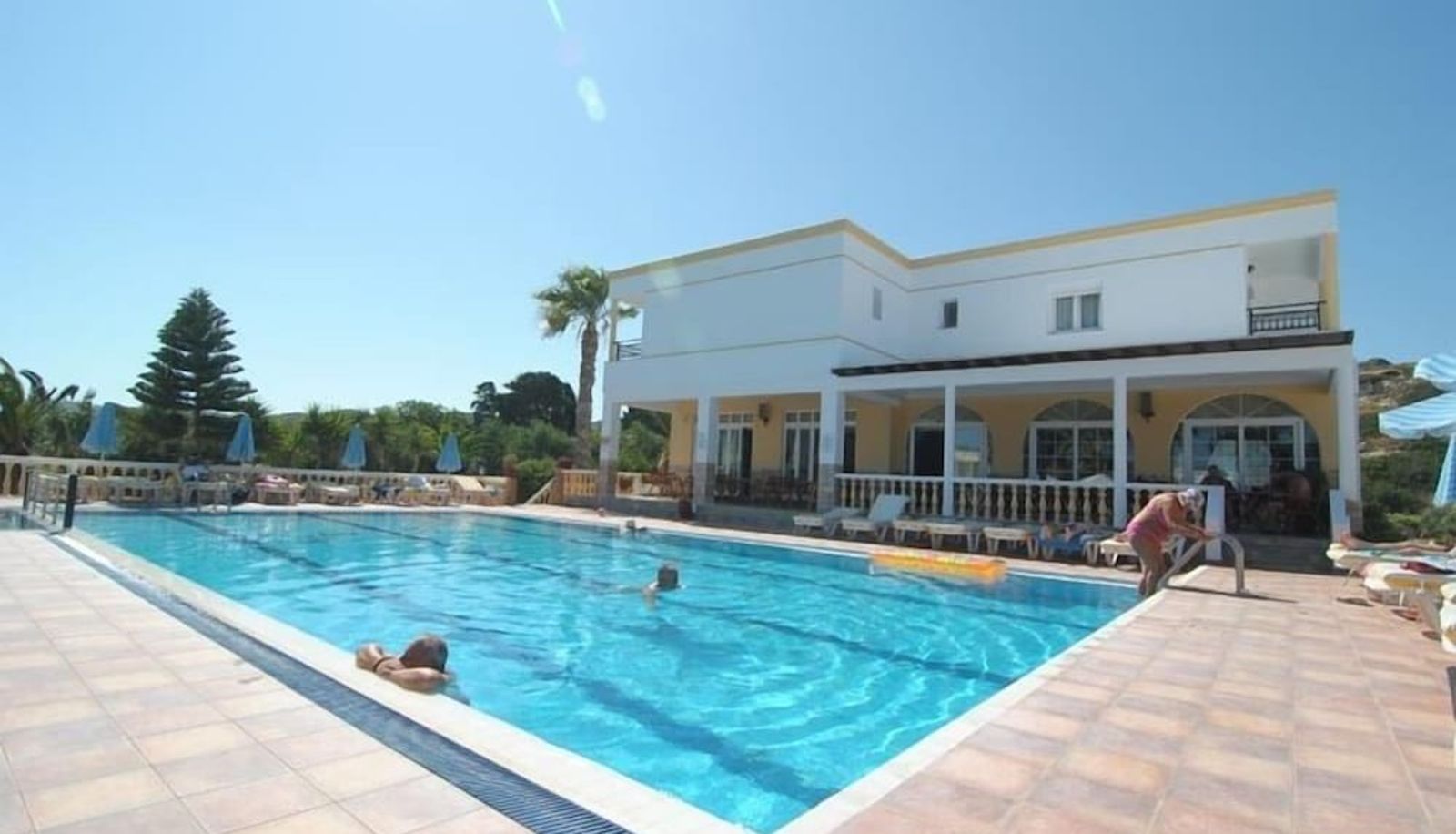 Pool - Zeus Hotel