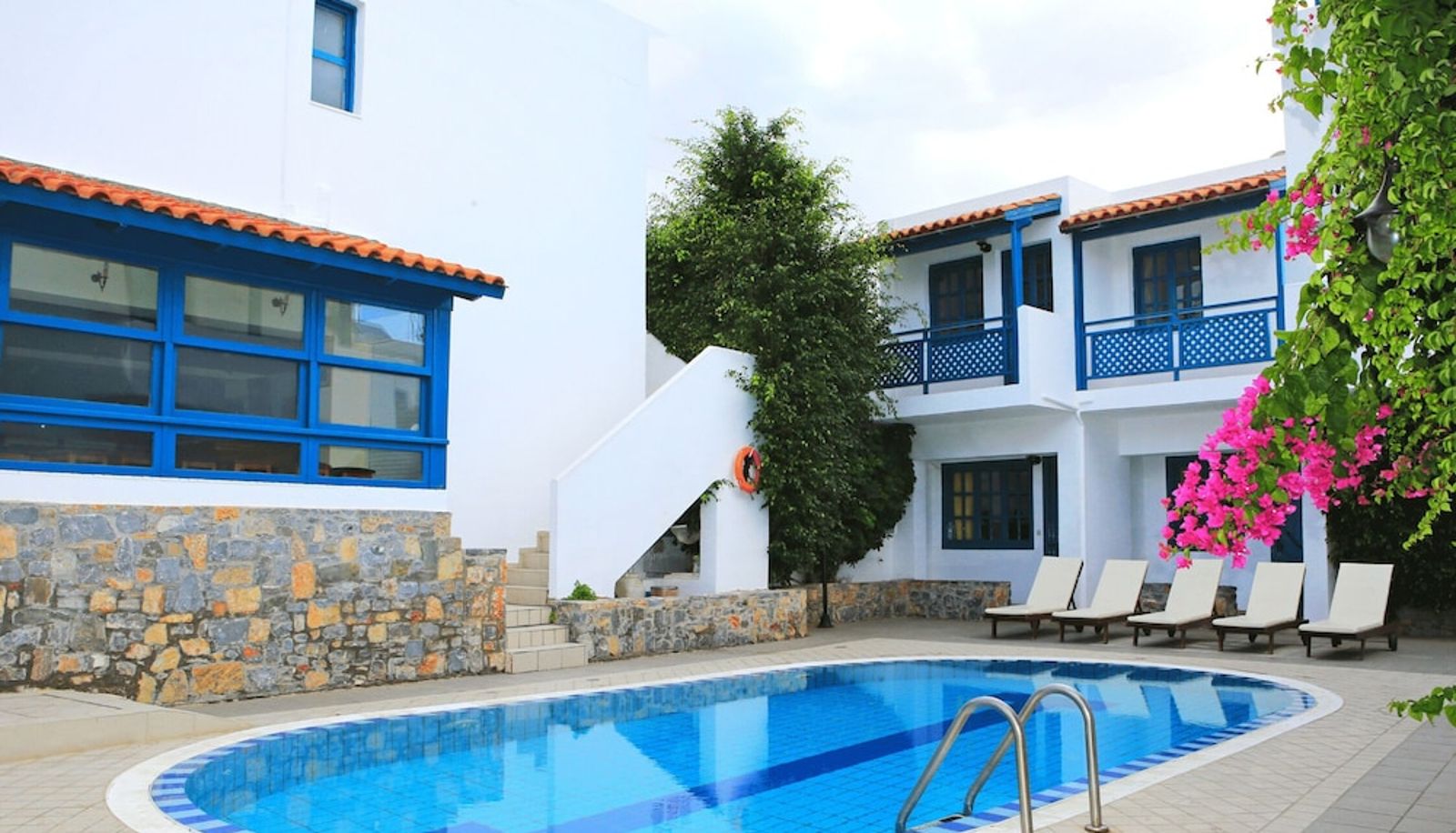 Piscina - Mika Villas