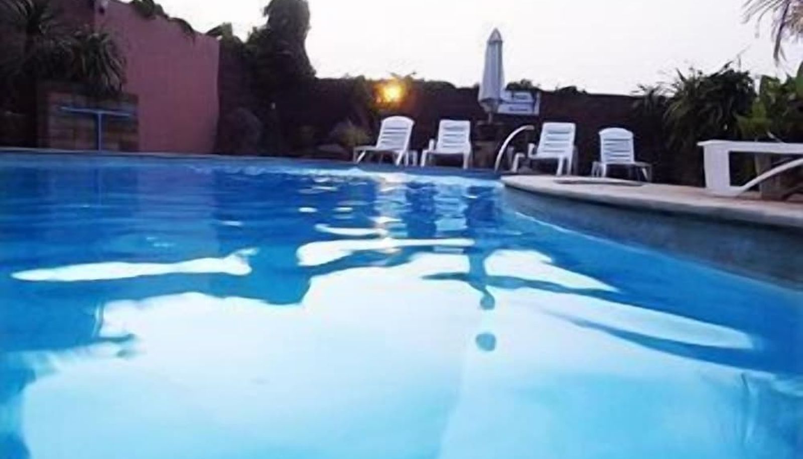 Zwembad - Baan Dahla Resort