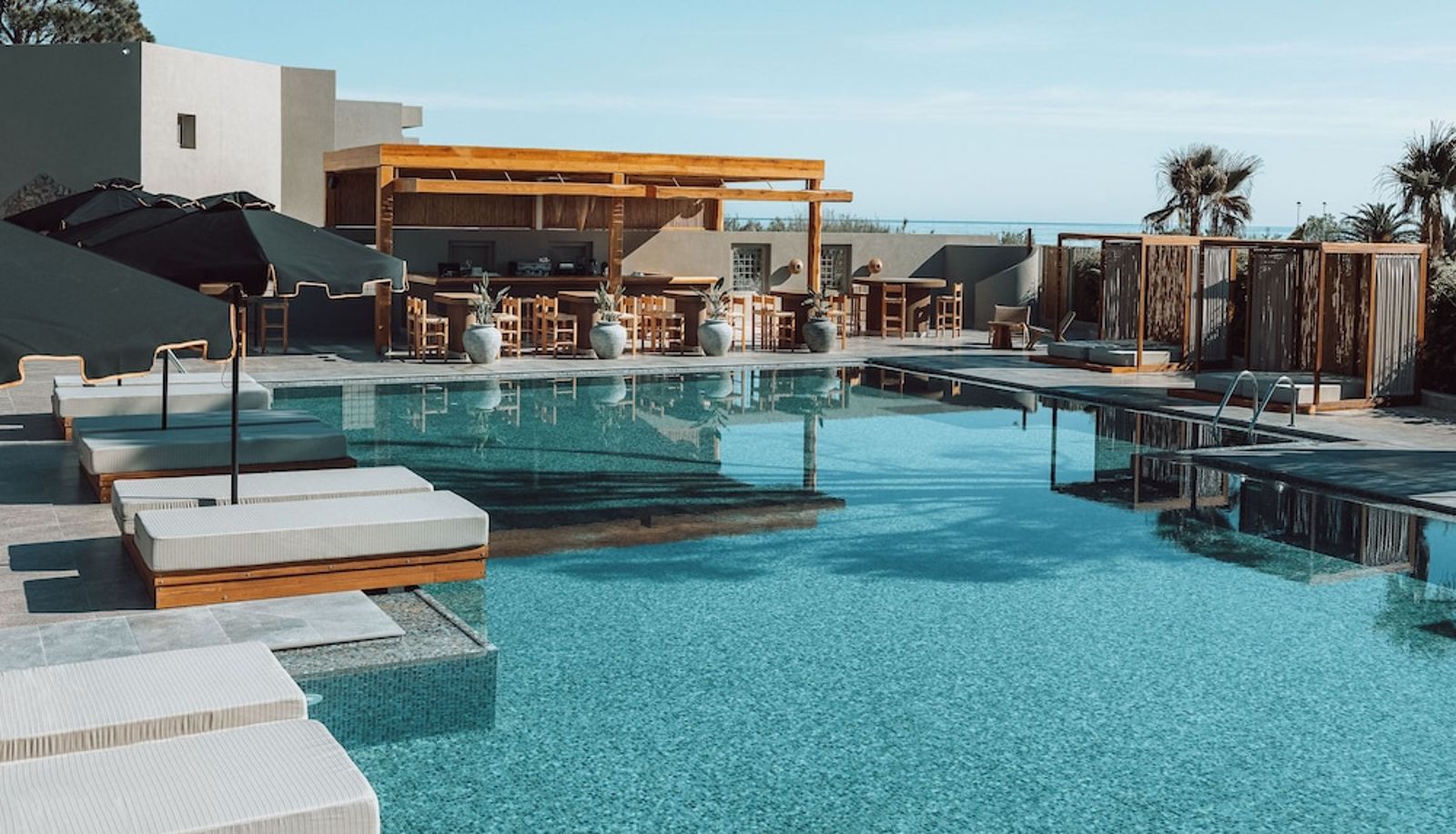 Piscina - Eliros Mare Beachfront Poem Hotel