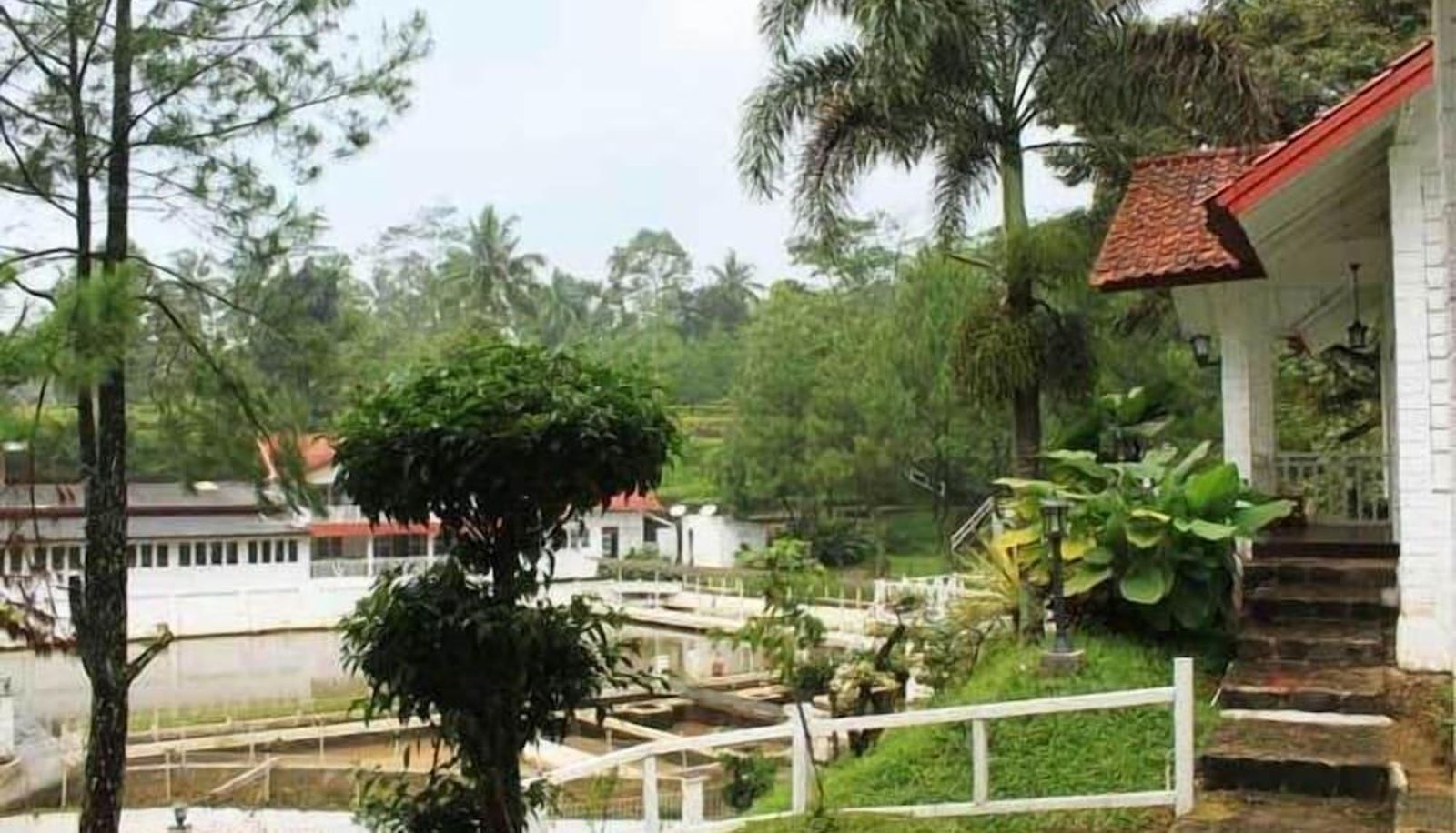 Umgebung - Marbella Twin Waterfall Resort Ciater