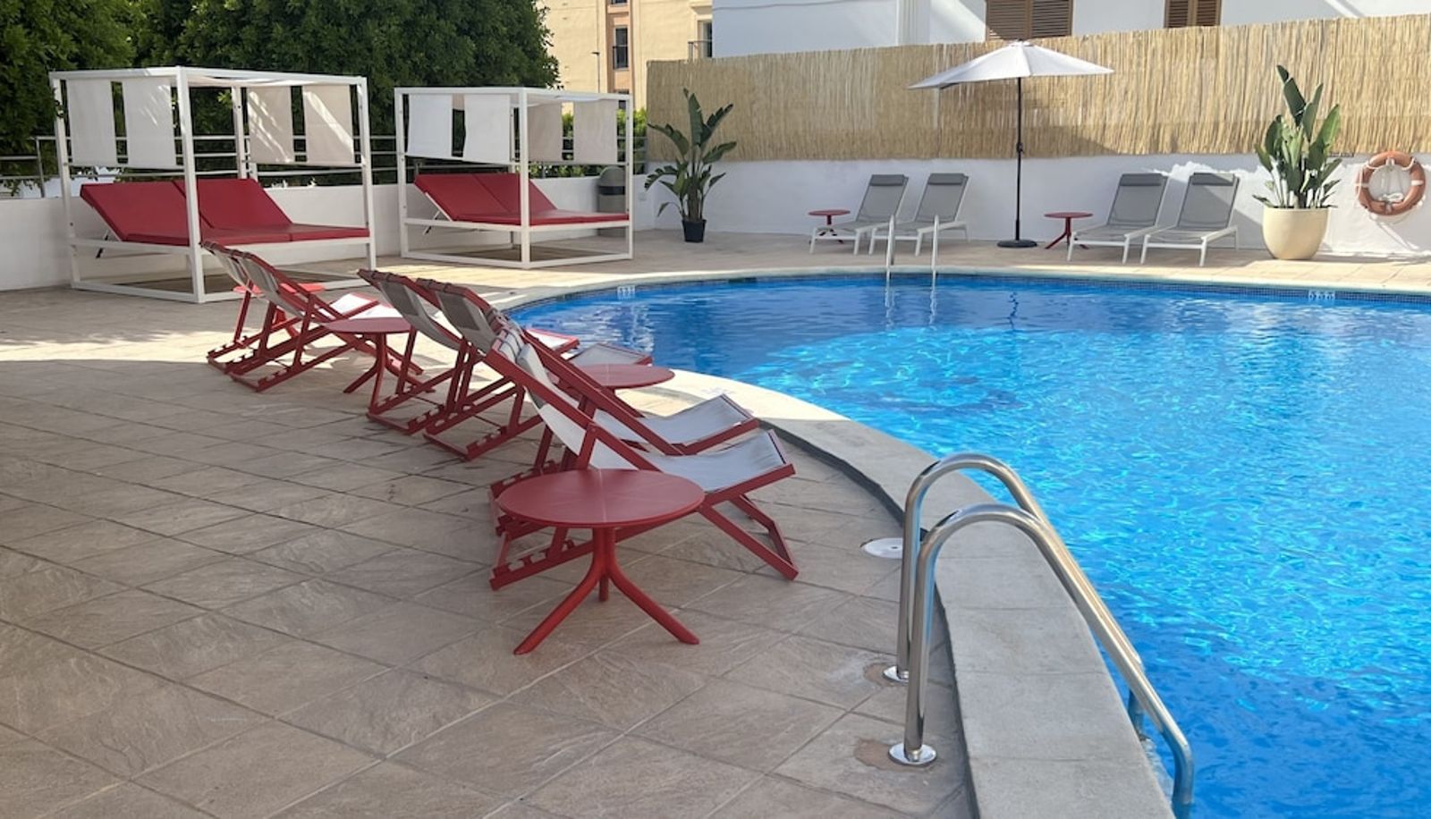 Piscina - Poniente Playa Aparthotel