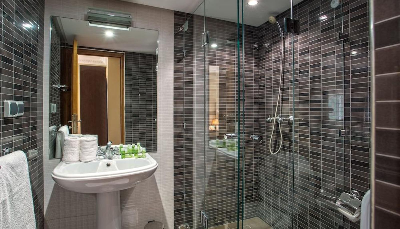 Apartment - YAAD City Hotel