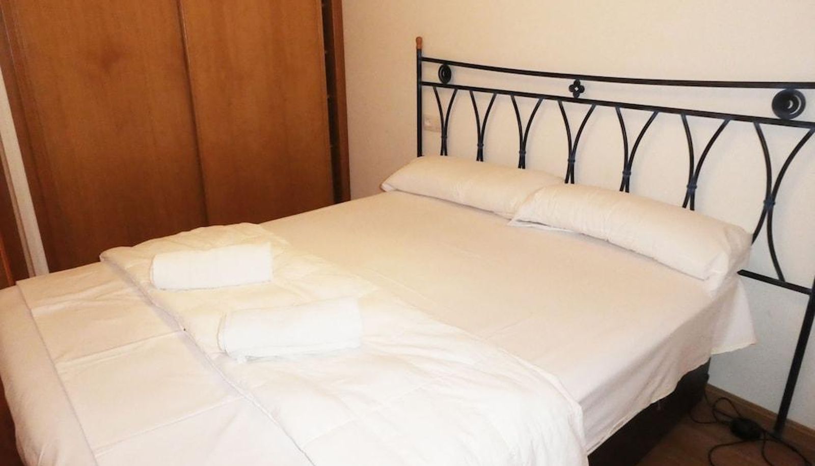 Apartment - Apartamentos Sallent 3000