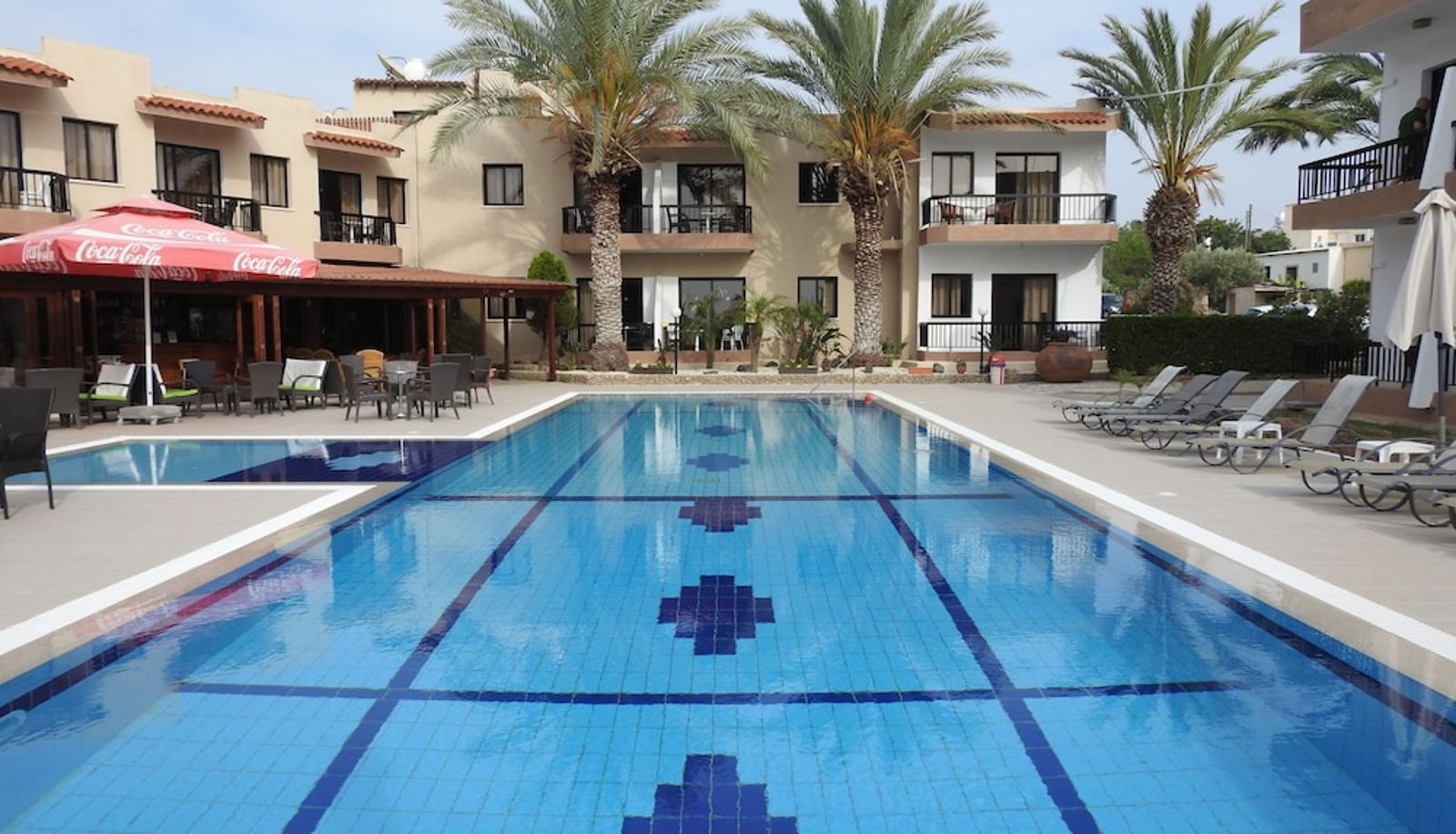 Basen - Anna Hotel Apartments