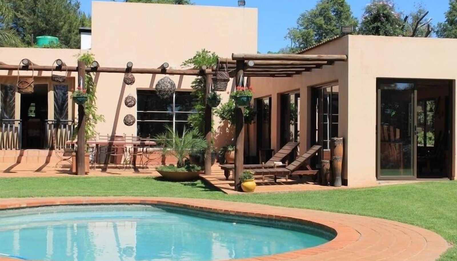 Pool - Birdsong Guest House