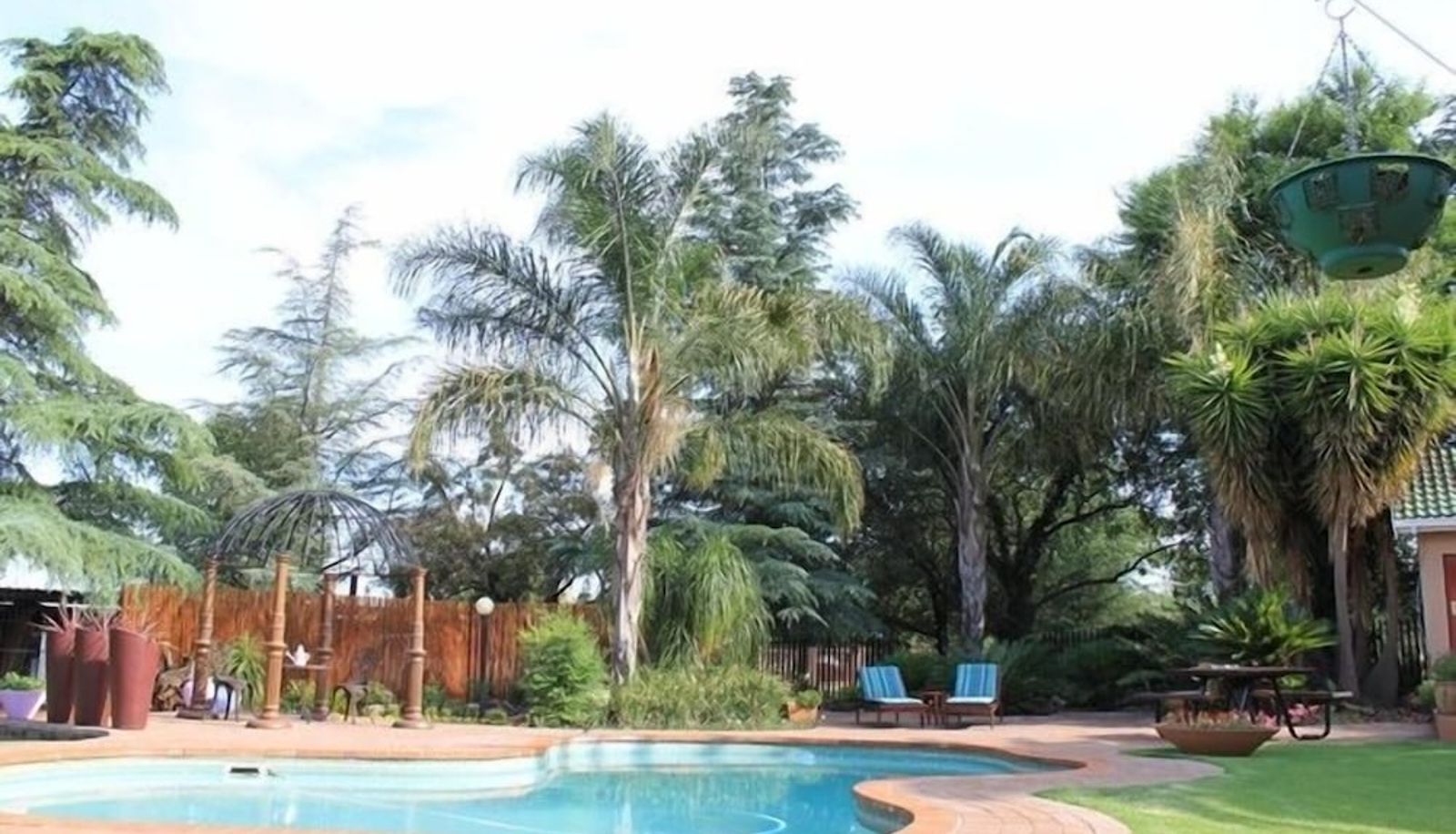 Pool - Birdsong Guest House