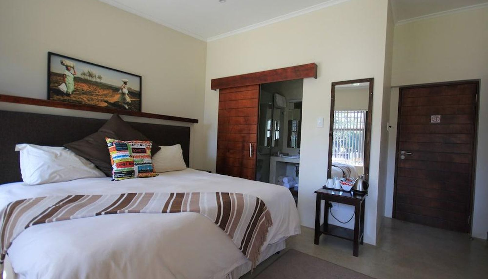 Superior room (double) - InnZululand Guest Lodge