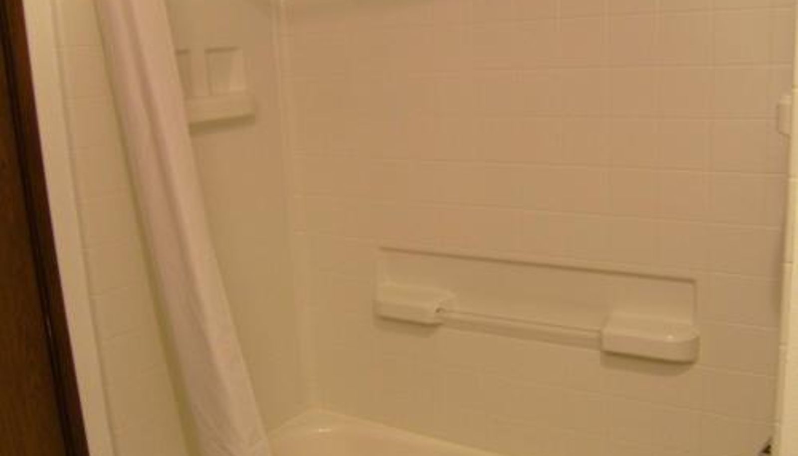 Zimmer - Cascade City Center Motel