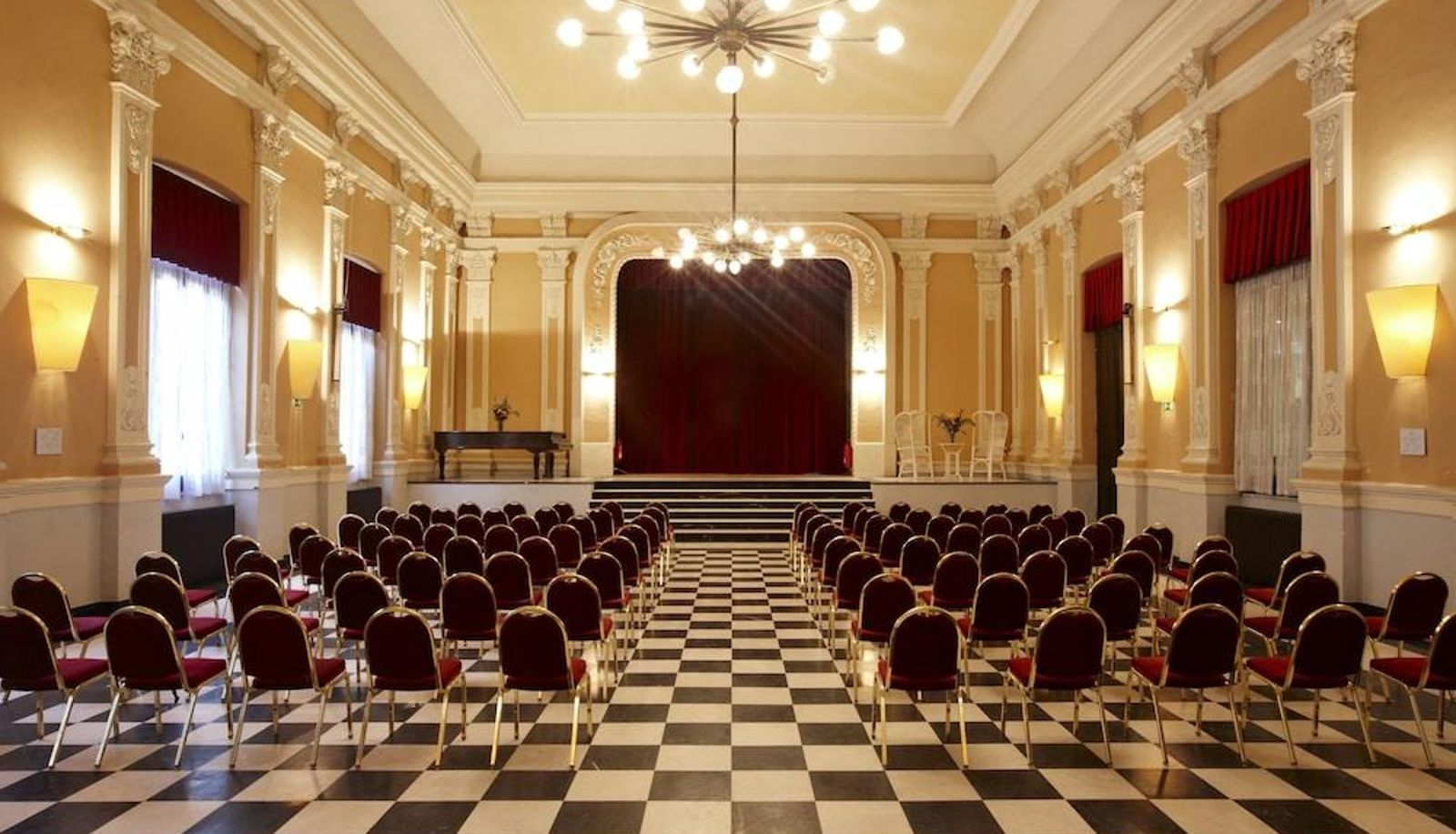 Sala balowa - Gran Hotel Balneario de Cestona