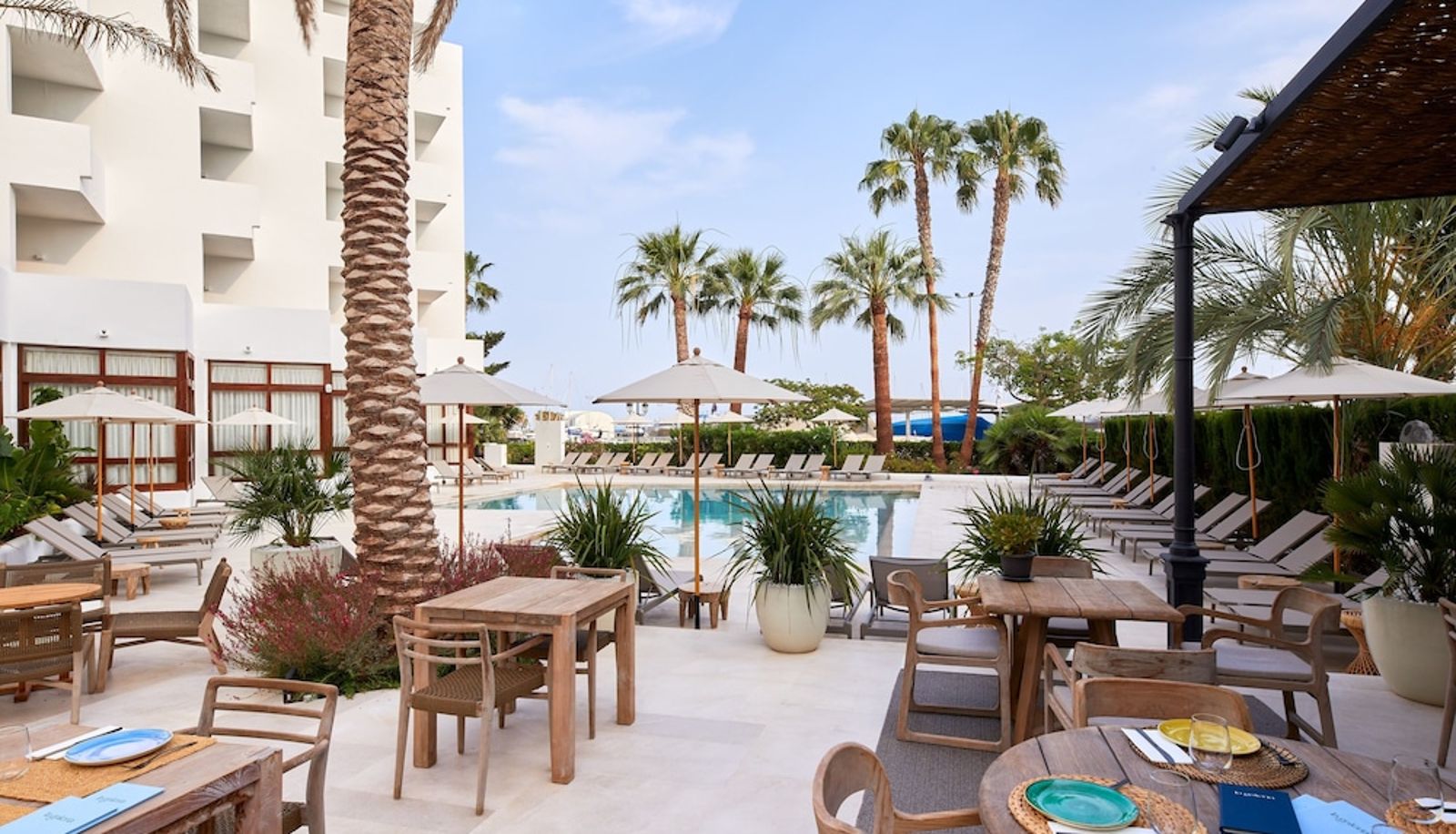 Piscina - Hotel Tres Torres