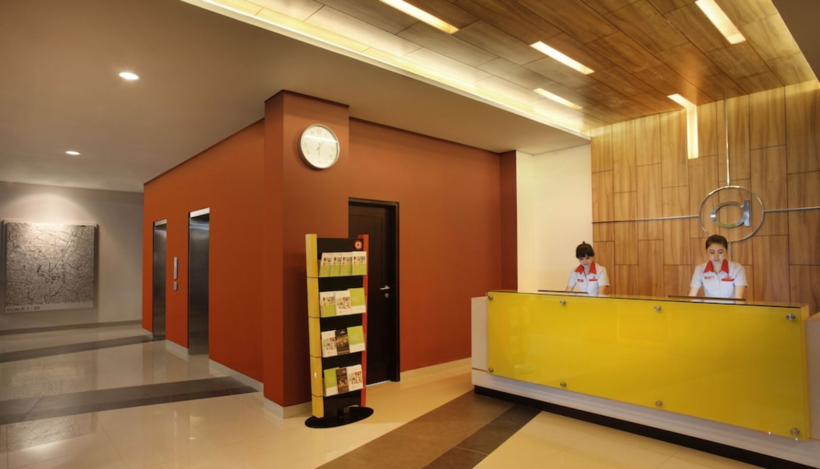 Reception - Amaris Hotel Malang