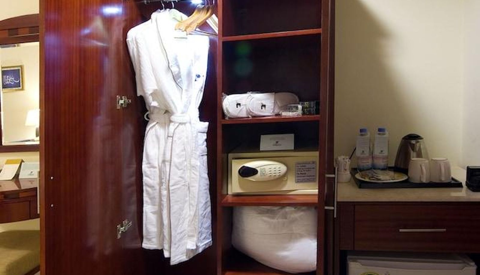 Habitación cuádruple - Al Eiman Al Qibla Hotel