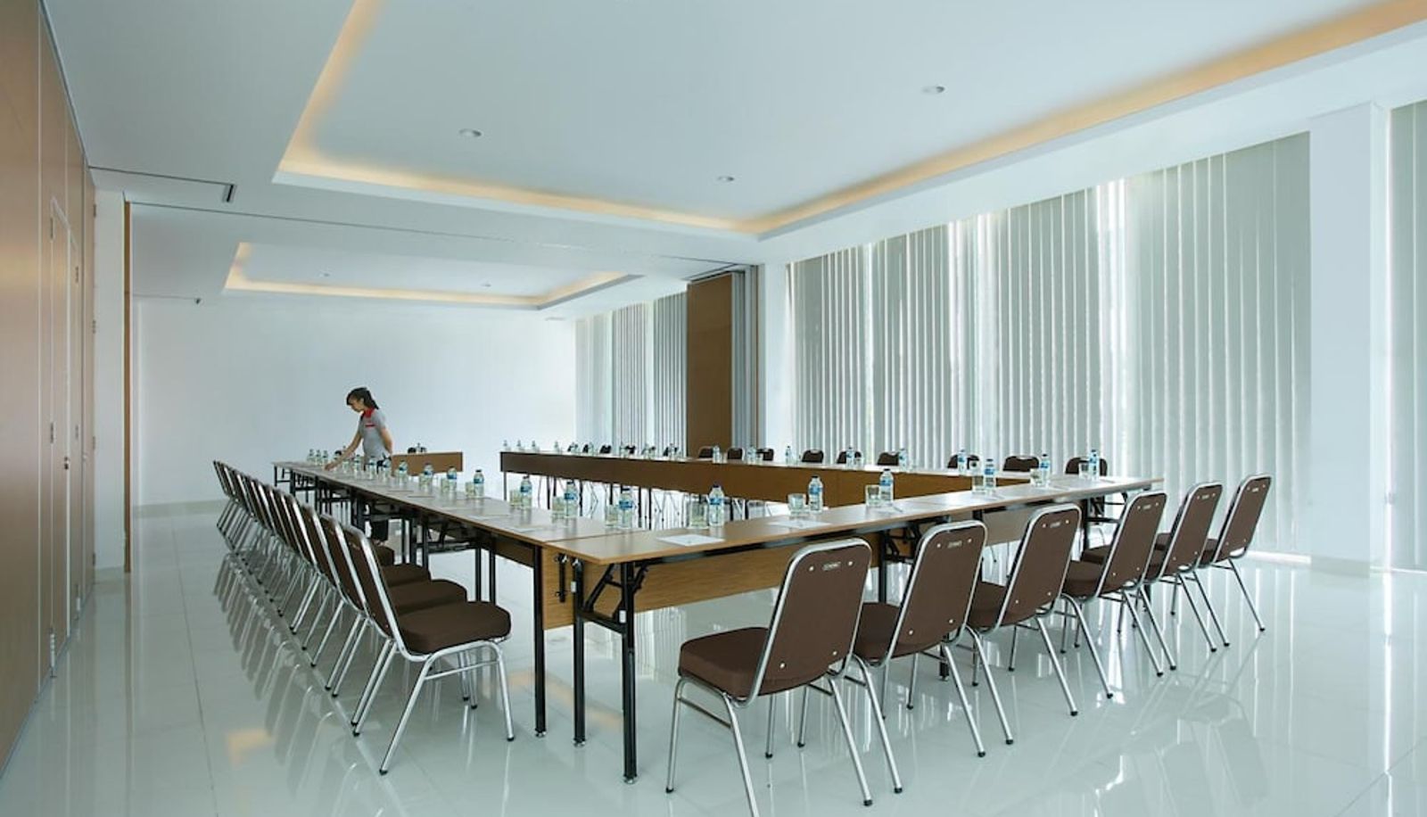 Meeting room - Amaris Hotel Embong Malang - Surabaya