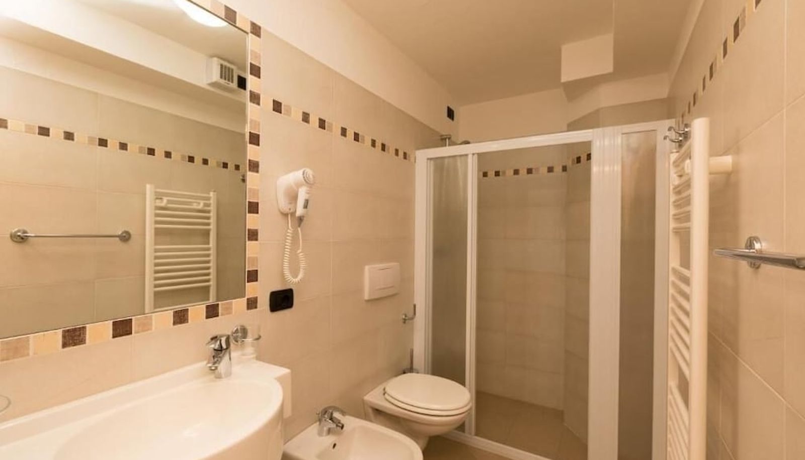 Badezimmer - Hotel Champagne