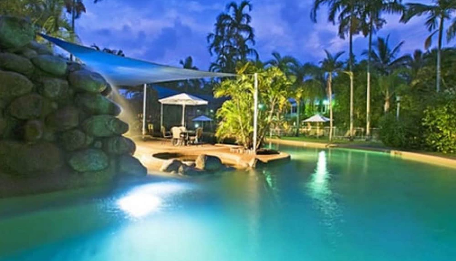 Piscina - Nimrod Resort Apartments