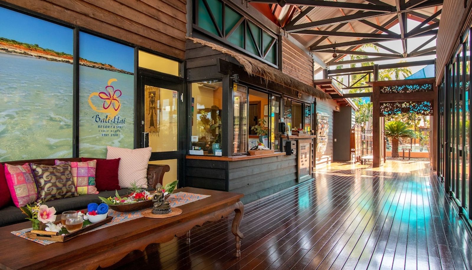 Recepción - Bali Hai Resort & Spa