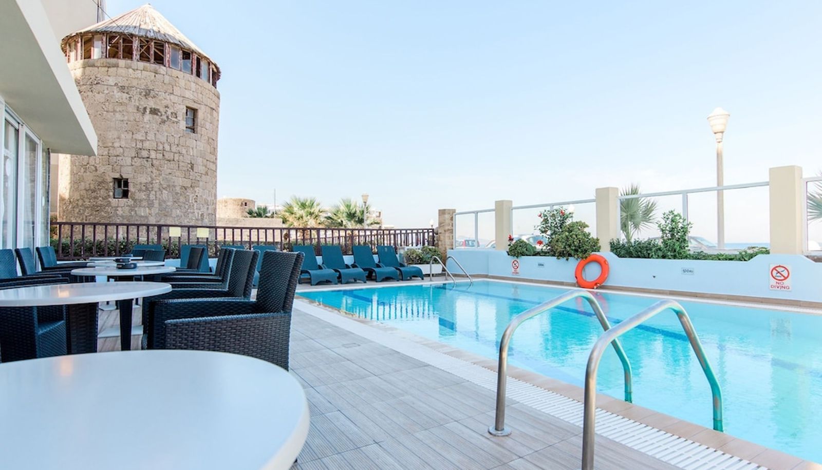 Zwembad - Hotel Riviera