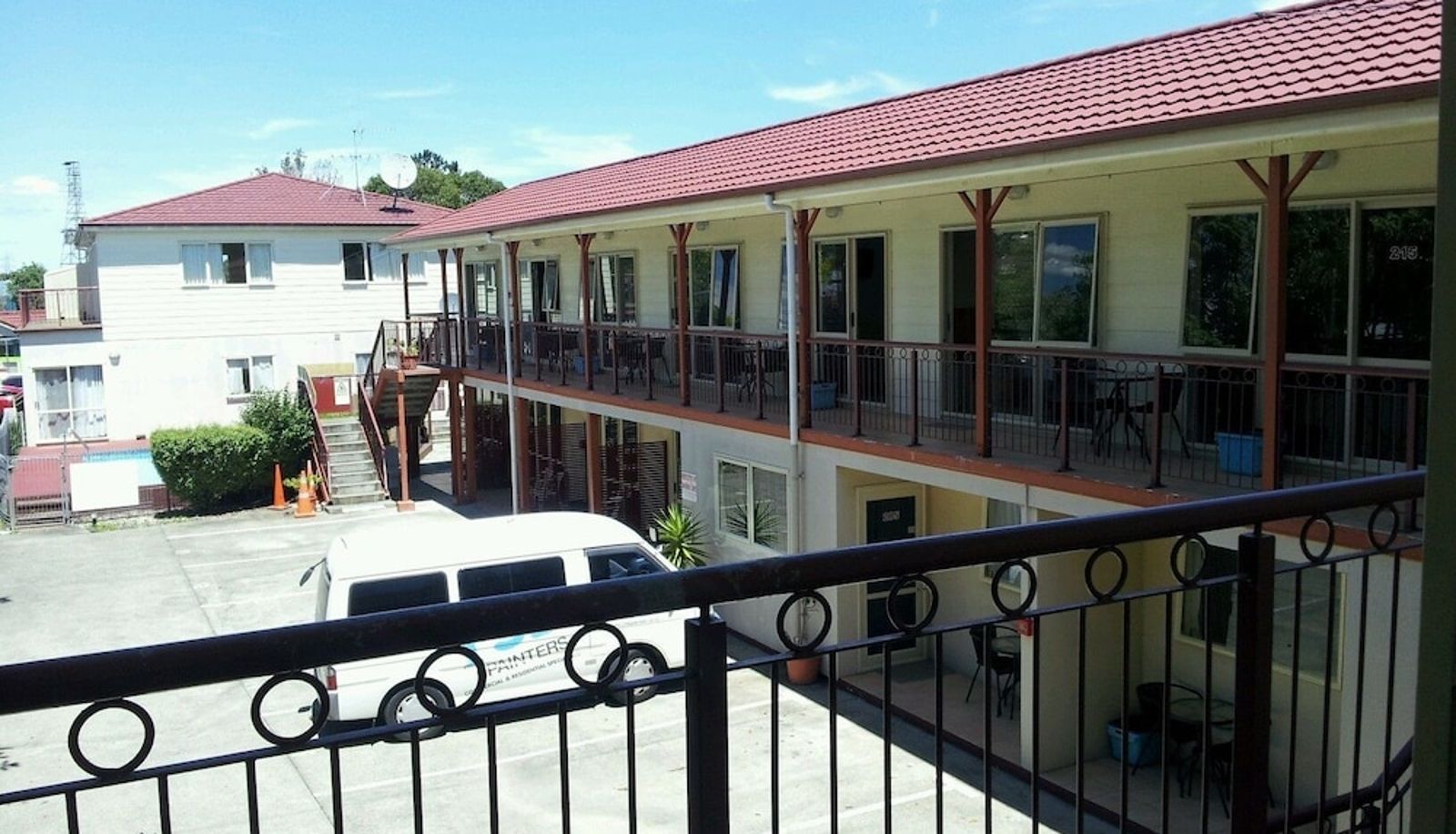 Info - Avondale Motor Inn
