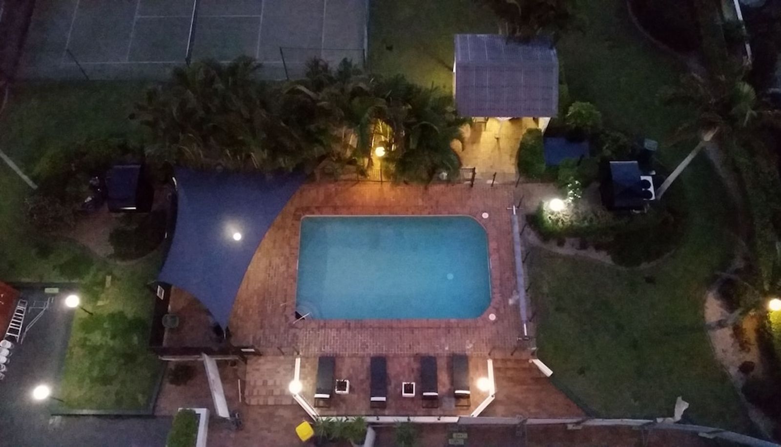 Piscine - Beaconlea Tower Apartments