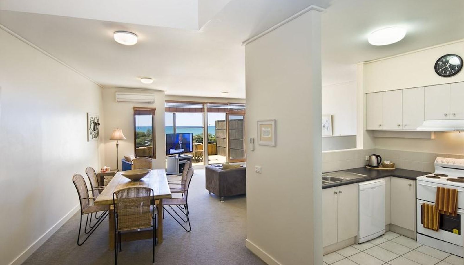 Apartment - Lornebeach Apartments