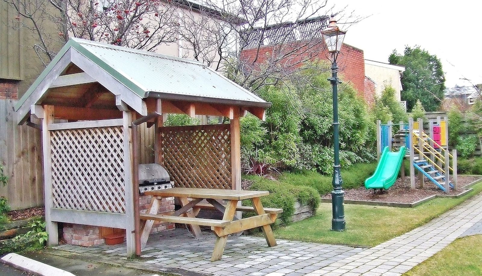 Info - Woodlands Motels and Apartments