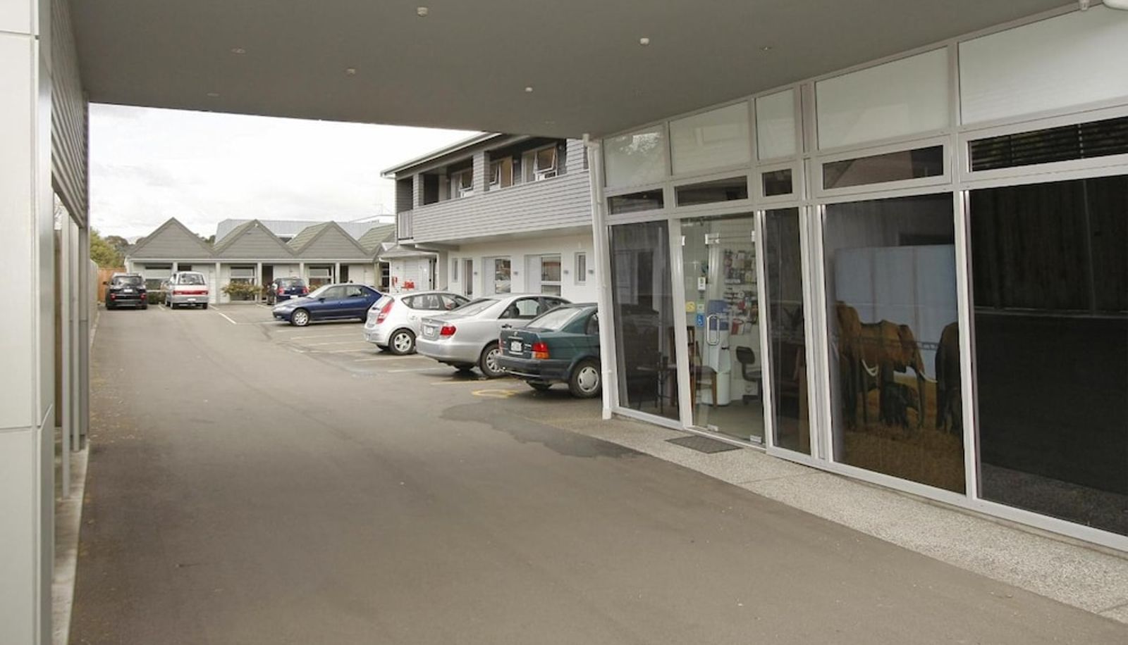Info - Big Five Motel