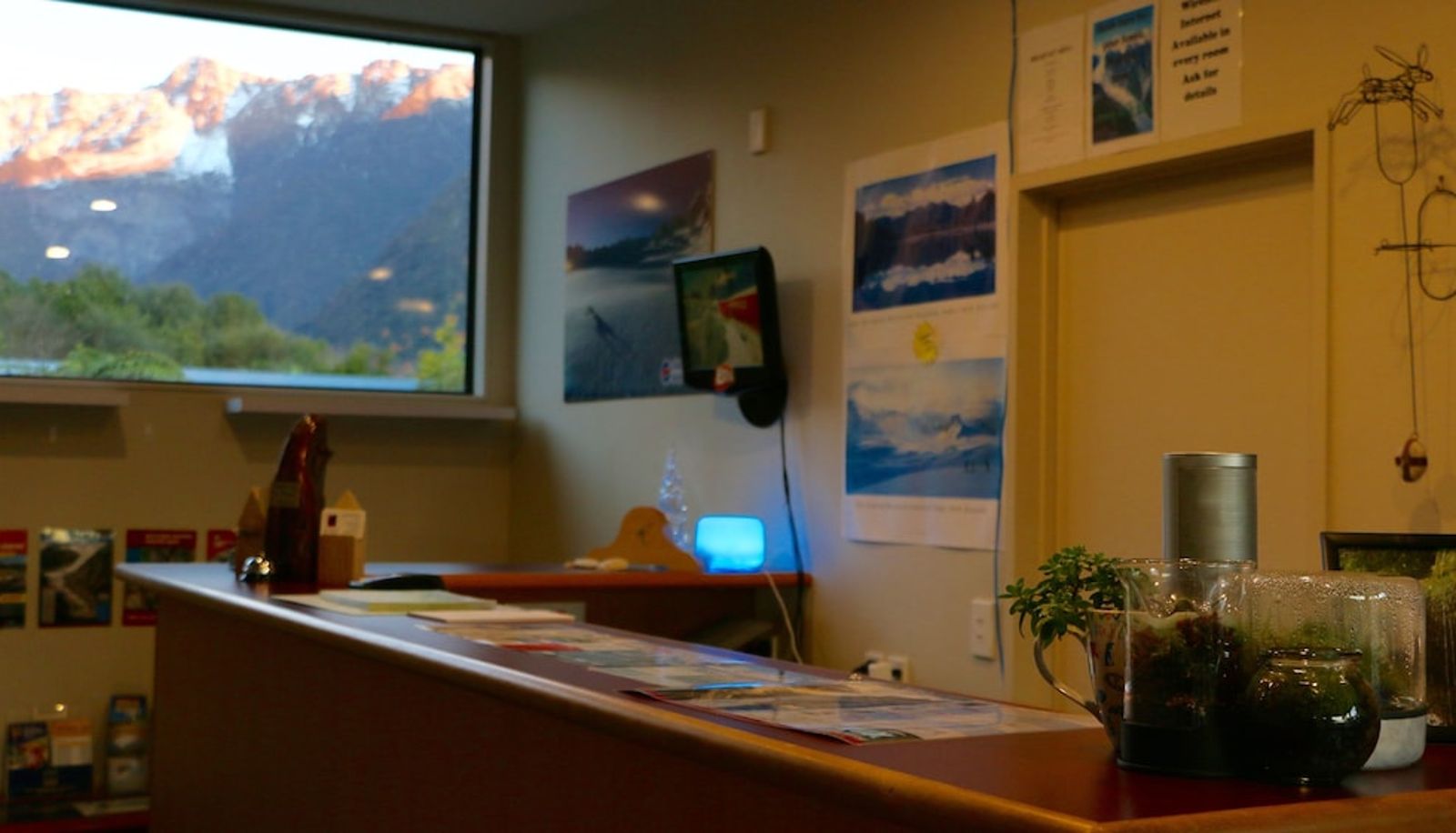 Reception - Sunset Motel
