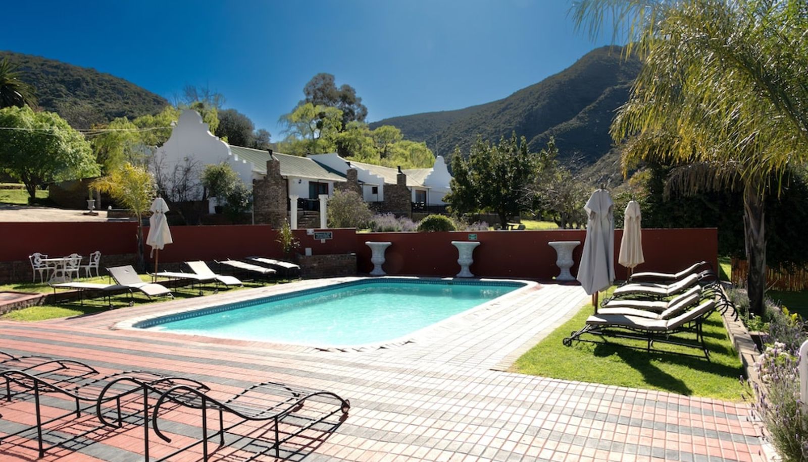 Pool - Oudtshoorn  Working Ostrich Farm & Restaurant Old Mill Lodge