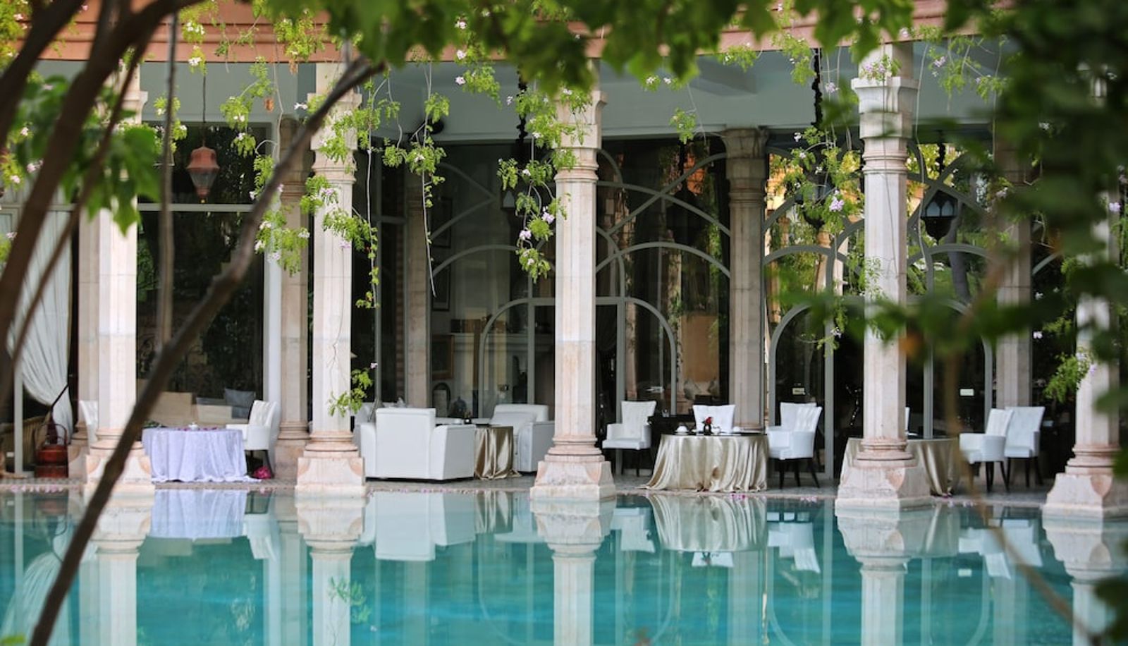 Piscina - Palais Rhoul & SPA