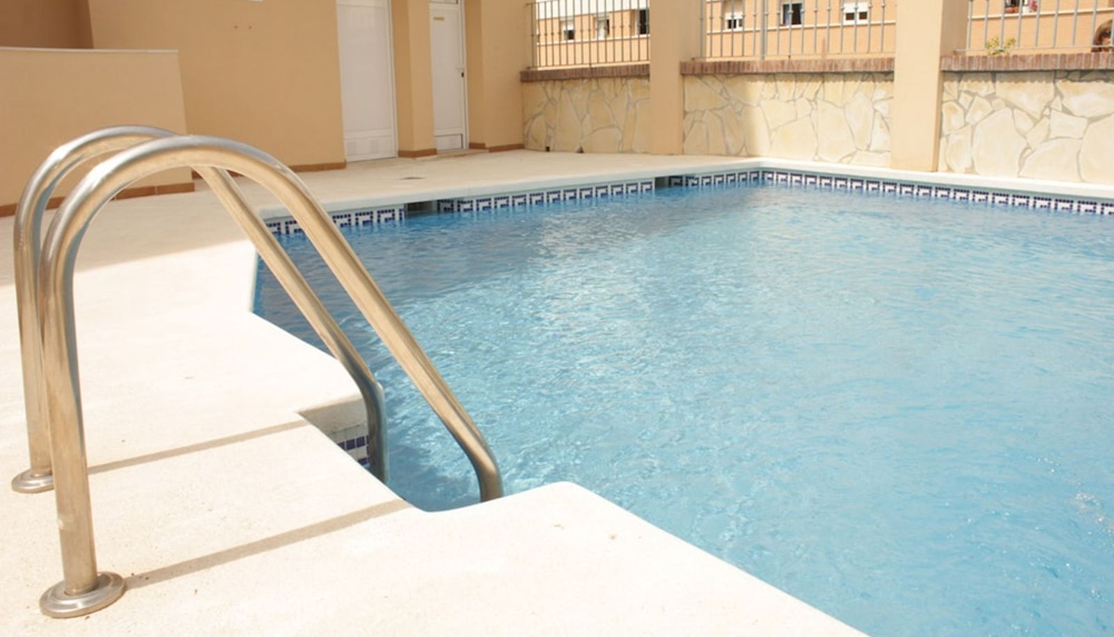 Piscina - Fercomar Apartamentos Turísticos